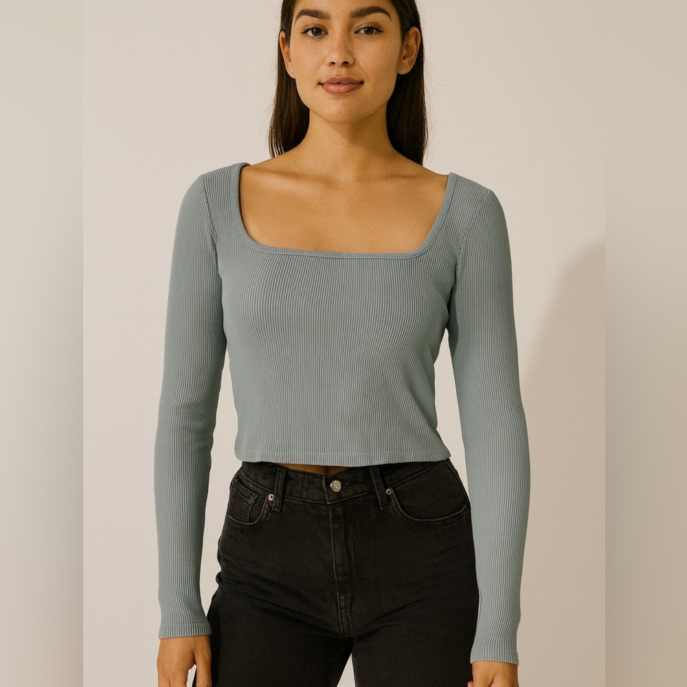 Hollister Square Neck Long Sleeve